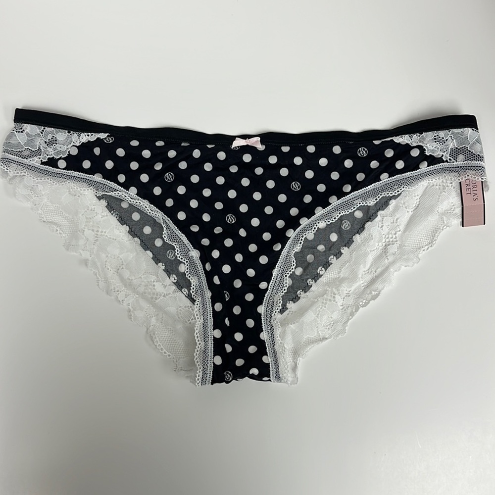 Victoria’s Secret Body By Victoria Cheekini M. NWT